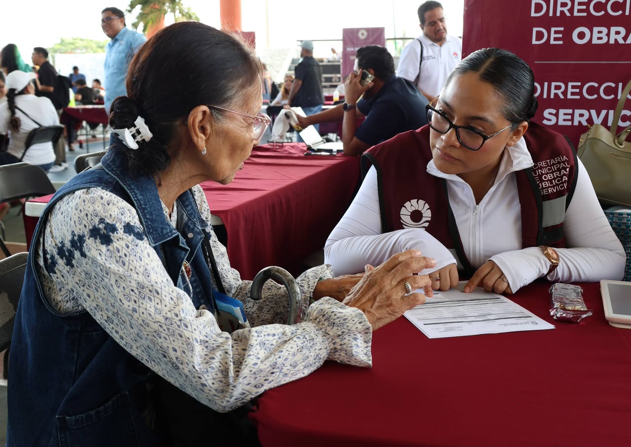 Día del Pueblo en Cancún ofrece trámites y descuentos