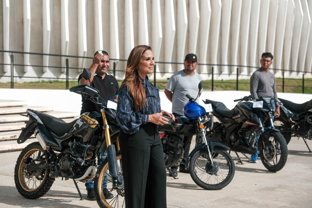 Entregan nueve motocicletas recuperadas en Quintana Roo