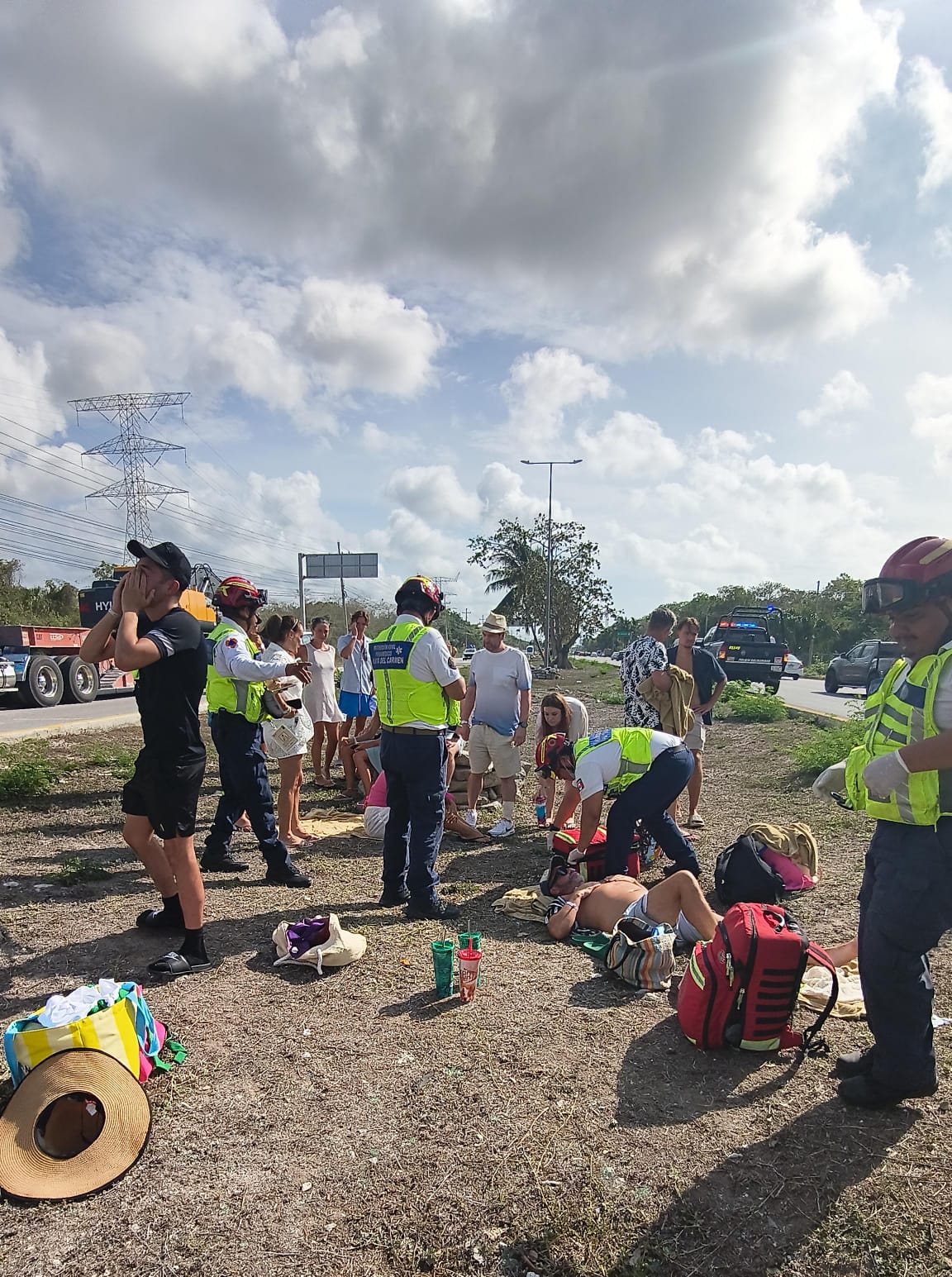 Choque deja dos turistas ingleses heridos en carretera 307