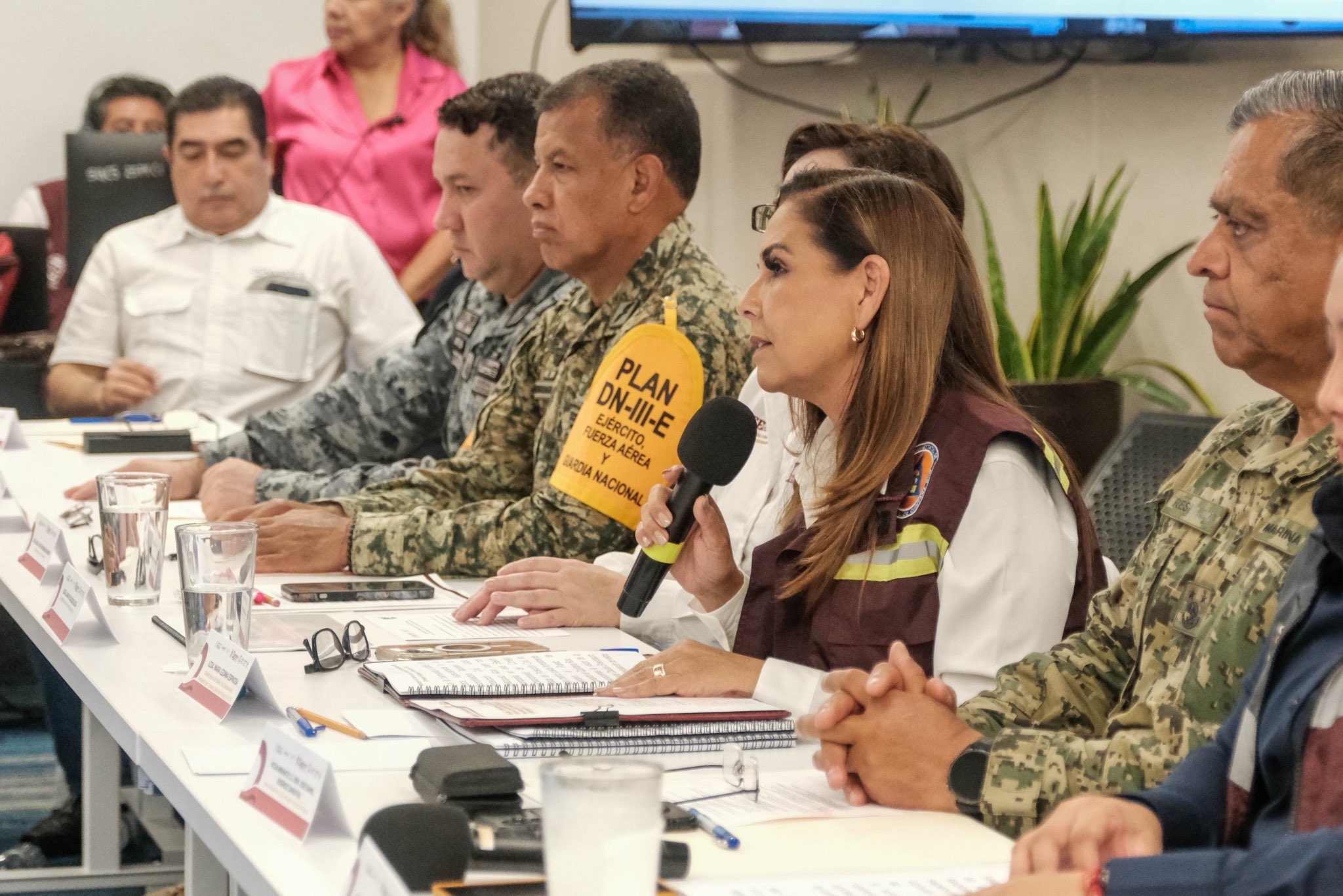 Quintana Roo lanza alertas de huracanes vía celular