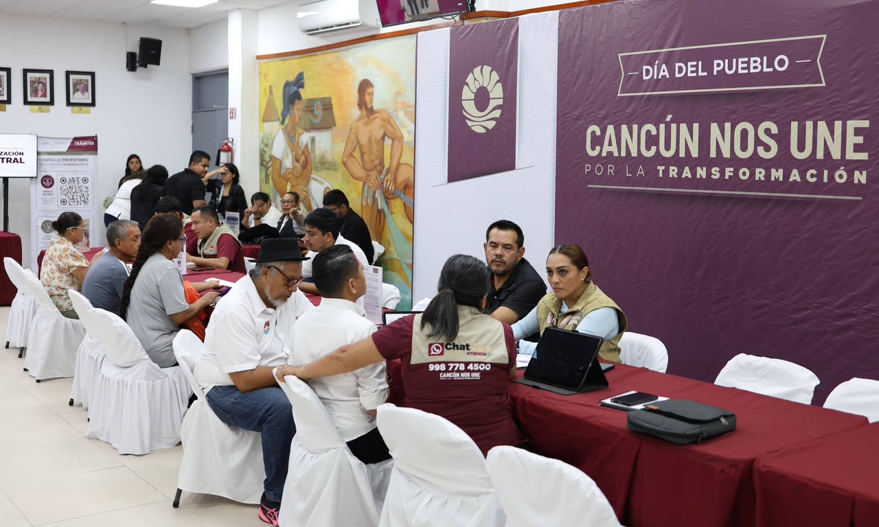 Cancún impulsa trámites directos en Día del Pueblo