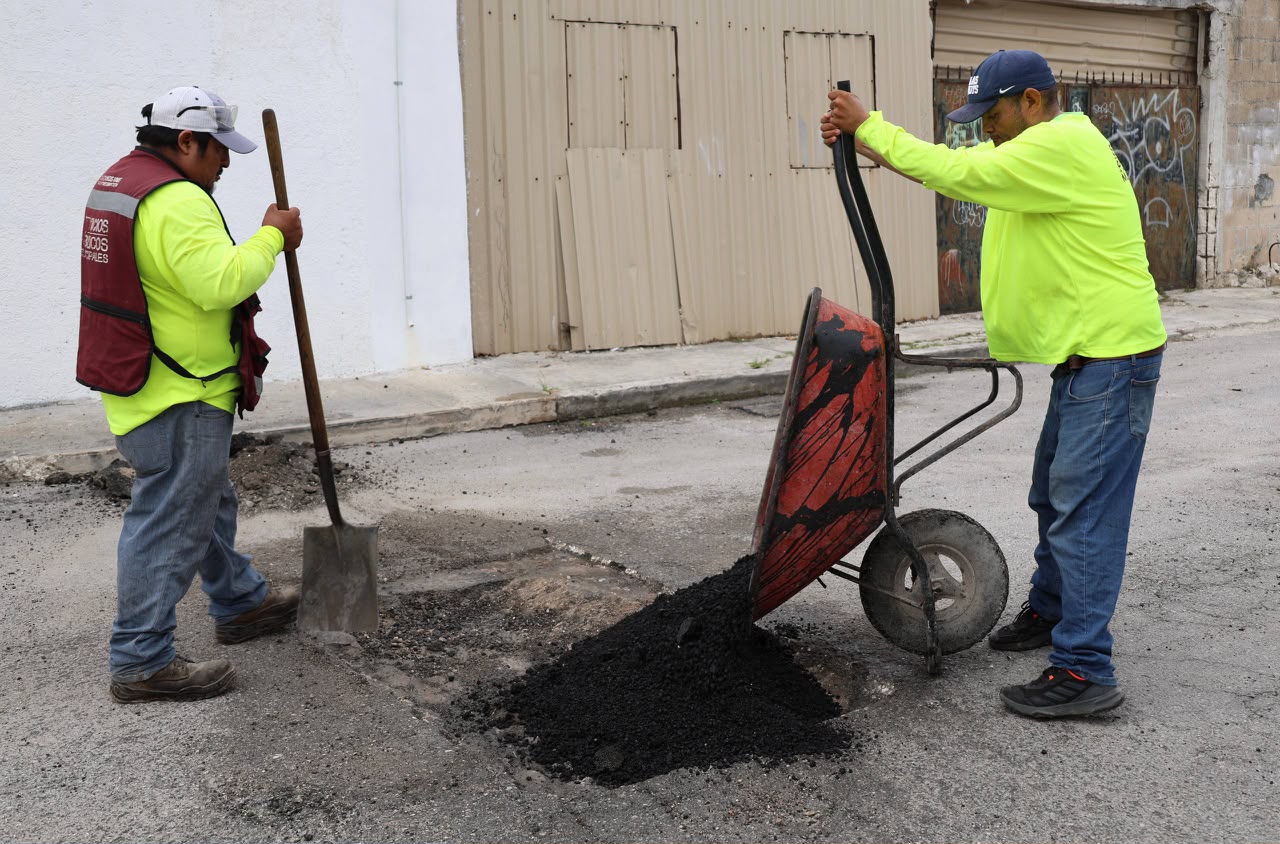 Ayuntamiento de BJ mejora vialidades en Cancún