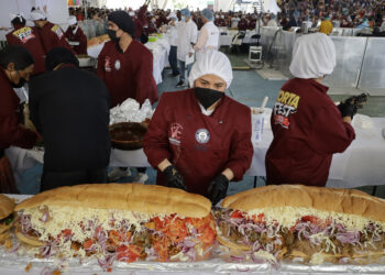 VIDEO; México rompe récord con la torta más grande del mundo