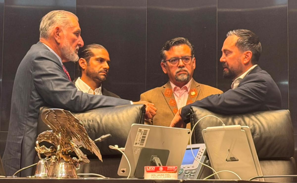 Adán Augusto López reaparece en el Senado tras ausencia