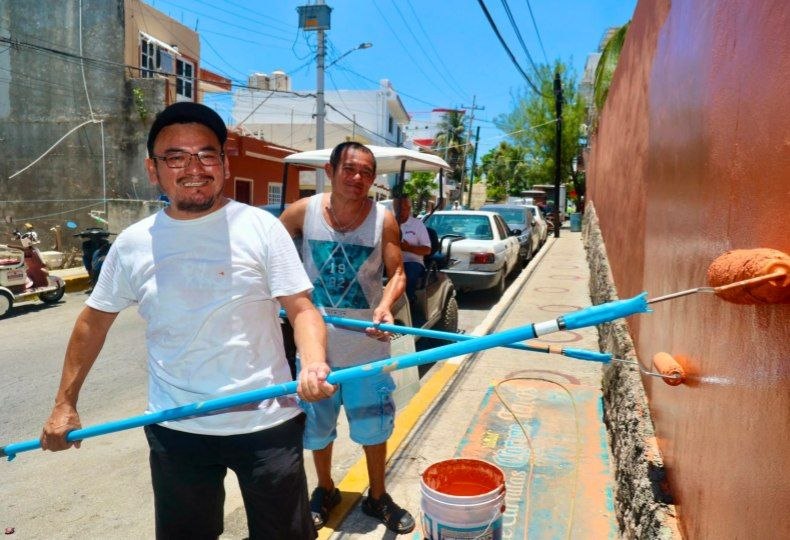 Isla Mujeres capacita a ciudadanos para mejorar imagen urbana
