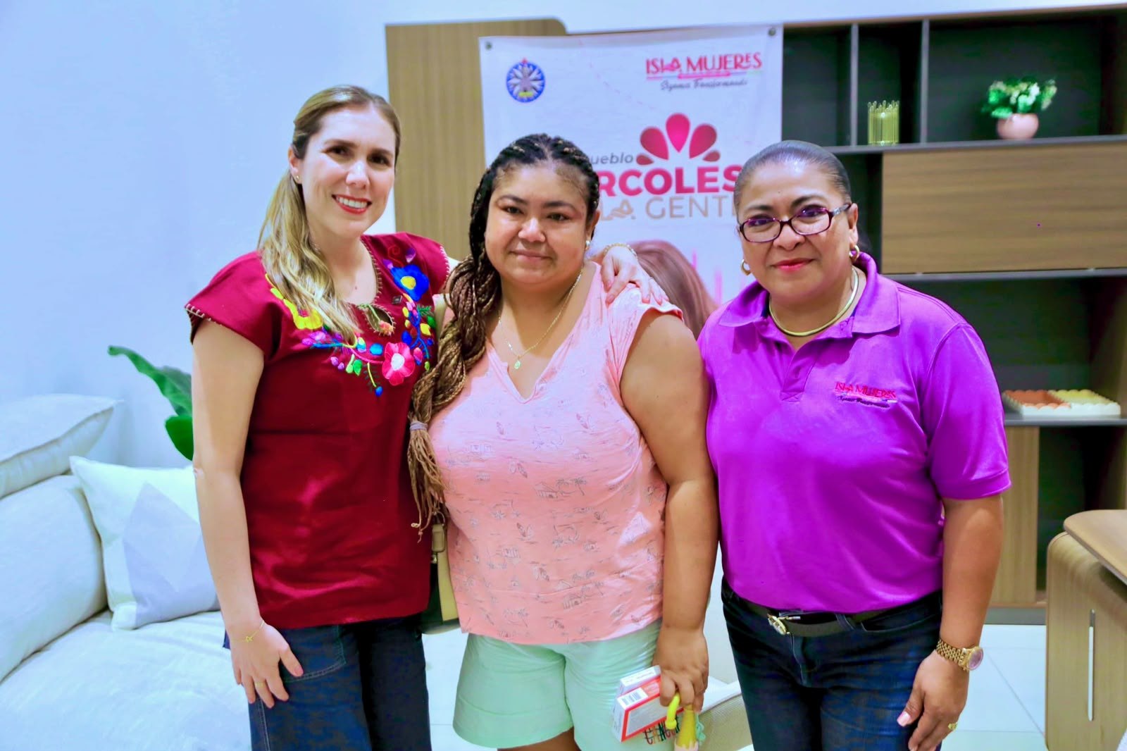 Atenea Gómez fortalece atención a familias en Zona Continental