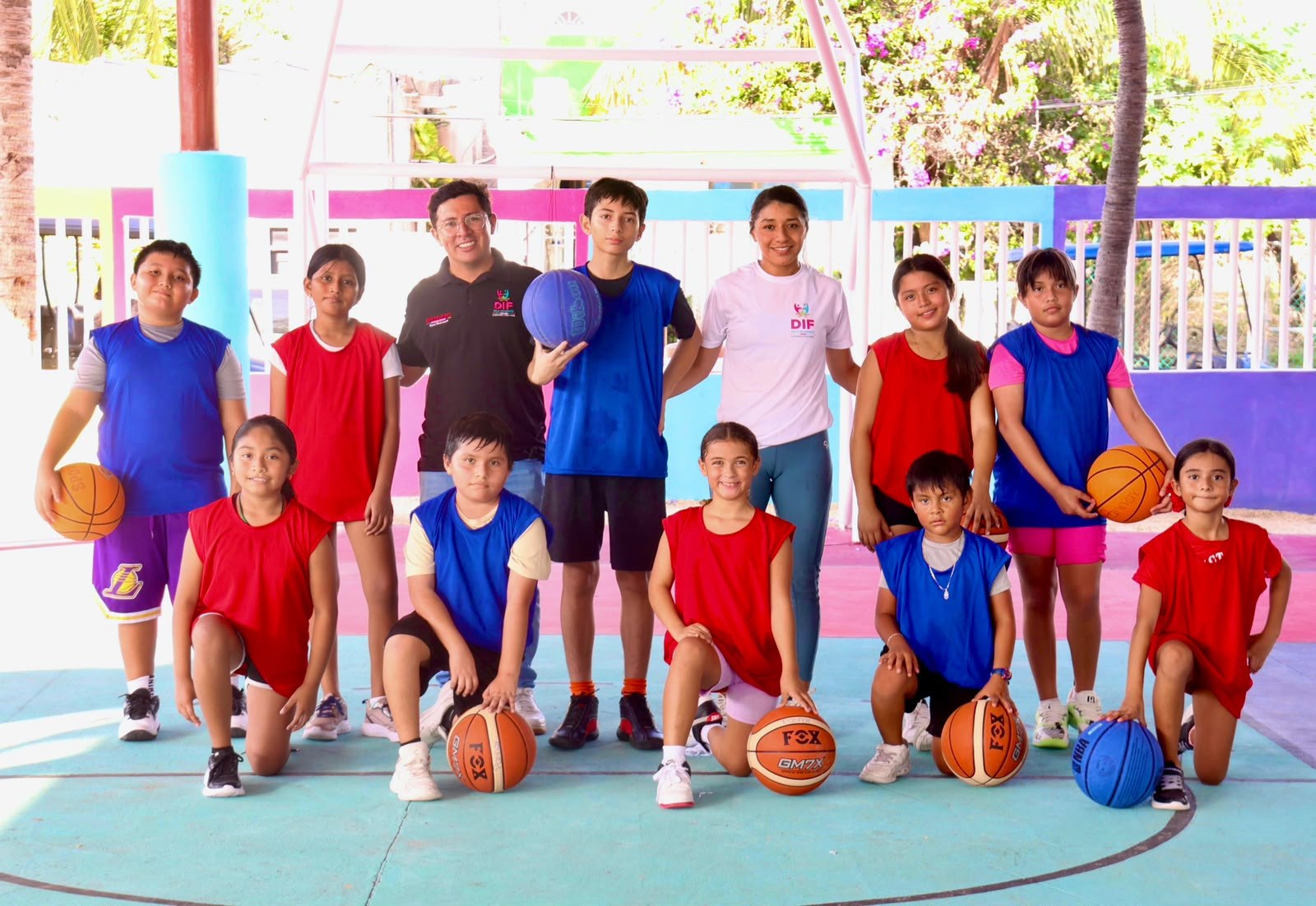 Isla Mujeres impulsa desarrollo adolescente con básquetbol