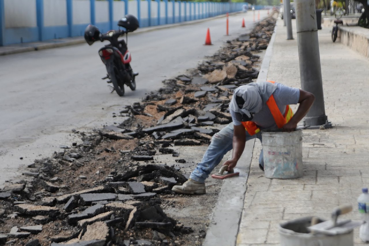 Avanza rehabilitación de prolongación Rueda Medina en Isla Mujeres