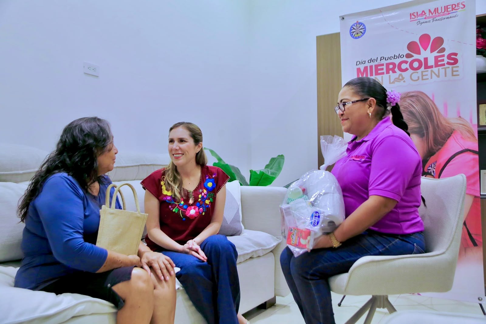 Atenea Gómez fortalece atención a familias en Zona Continental