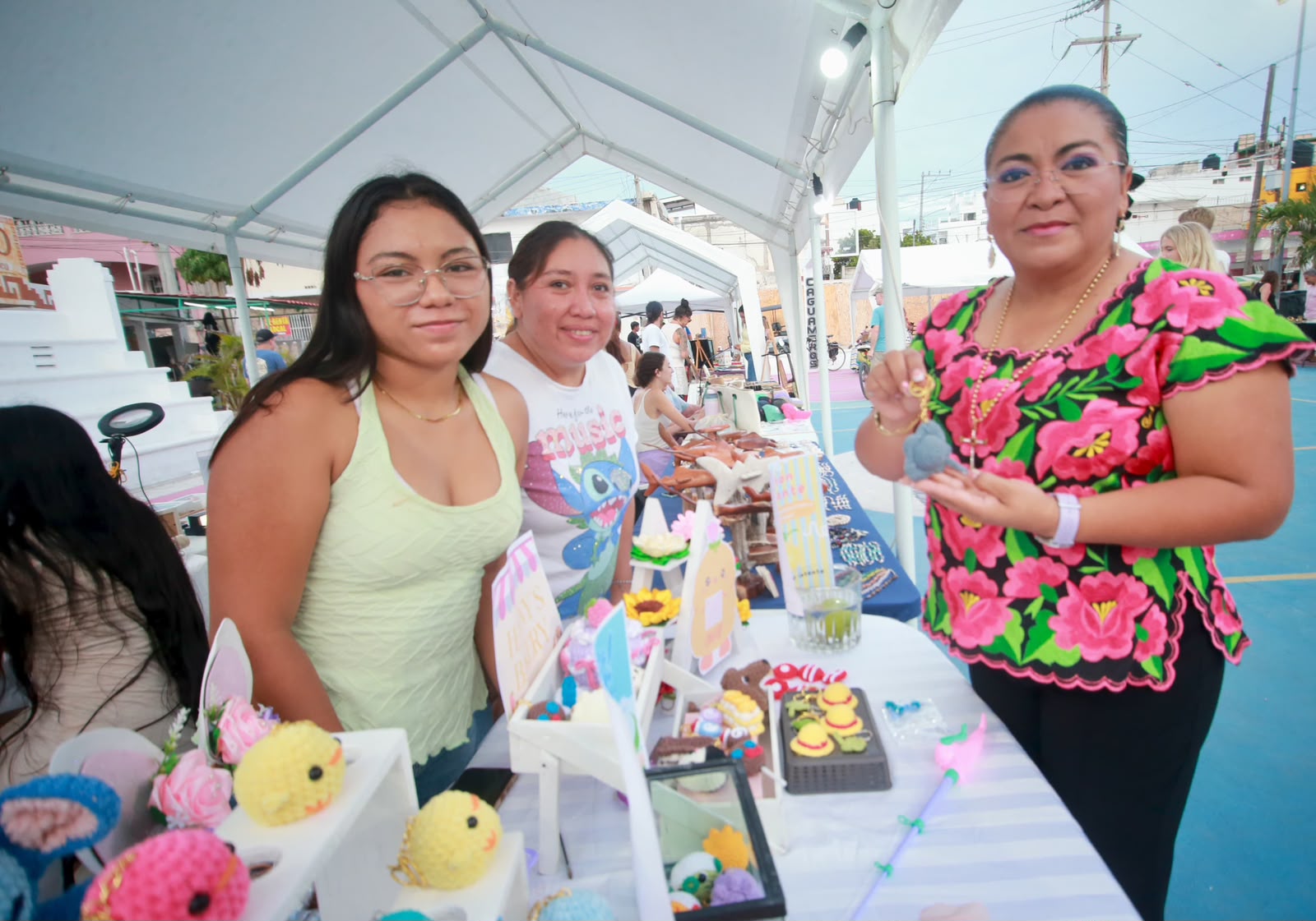 Isla Mujeres impulsa economía con Feria Artesanal 2026