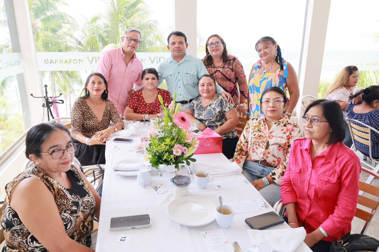 Isla Mujeres reconoce labor de secretarias municipales