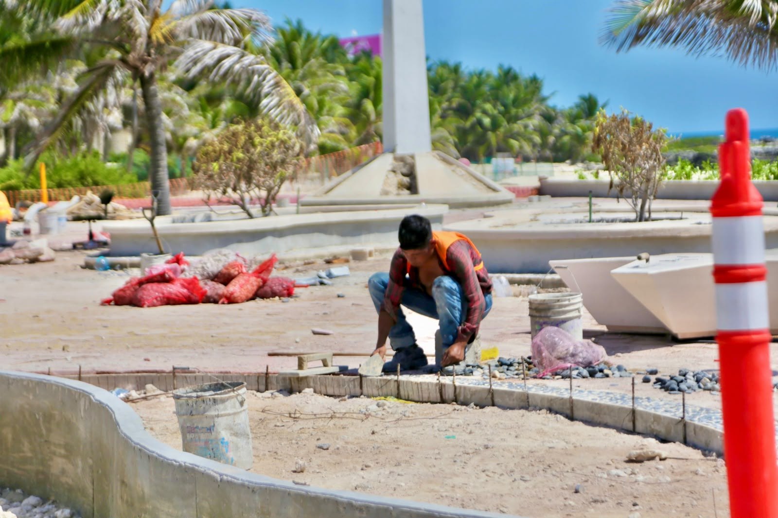 Isla Mujeres avanza en construcción del Paseo de las Sirenas