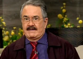 Petición para cancelar a Pedro Sola; van 160 mil firmas