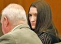 Mujer enfrenta juicio por muerte de sus tres hijos en Massachusetts