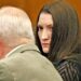 Mujer enfrenta juicio por muerte de sus tres hijos en Massachusetts