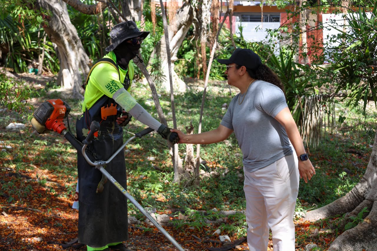 Ayuntamiento de BJ refuerza limpieza e imagen urbana en Cancún