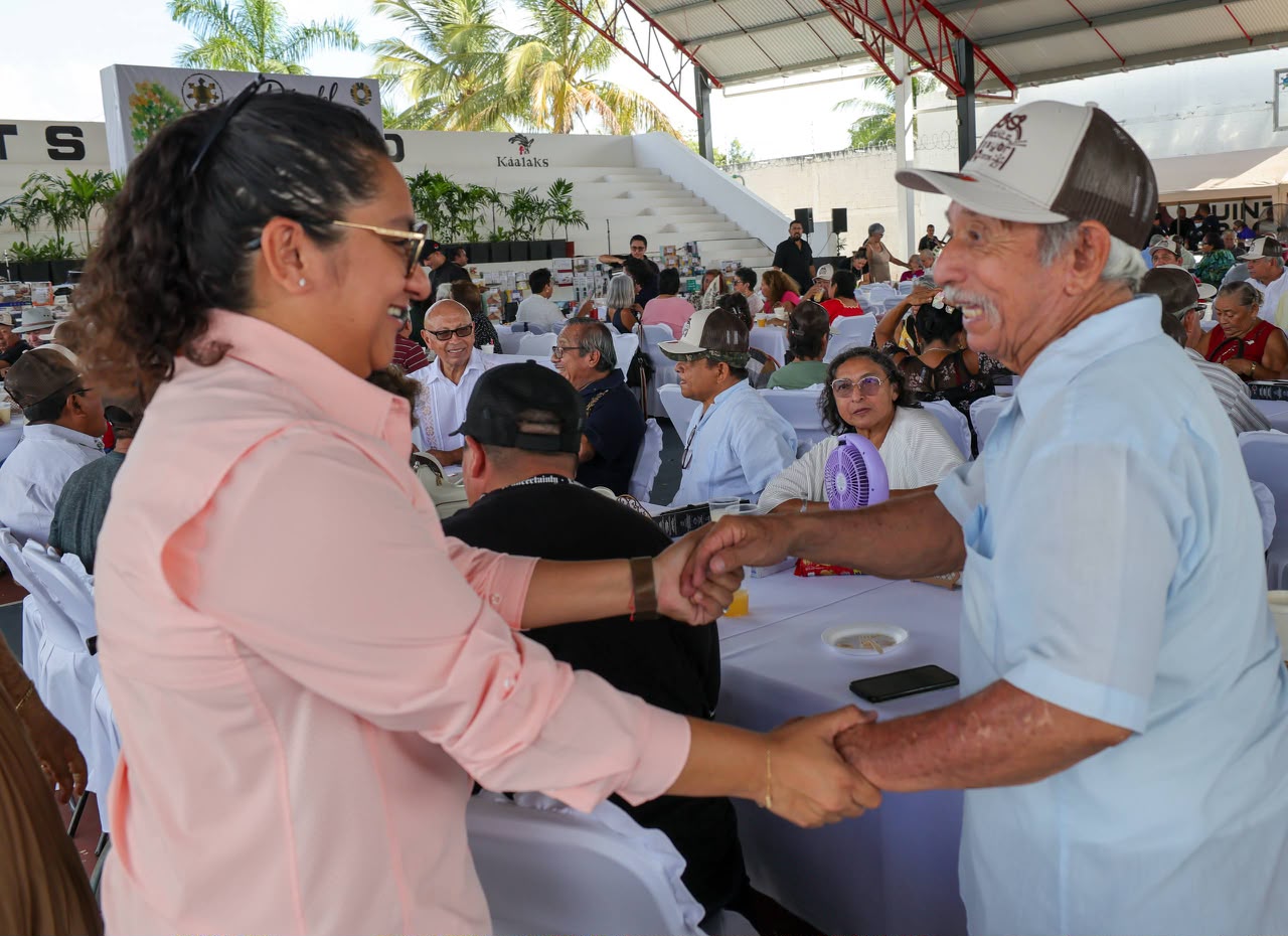 Benito Juárez reconoce legado de trabajadores jubilados