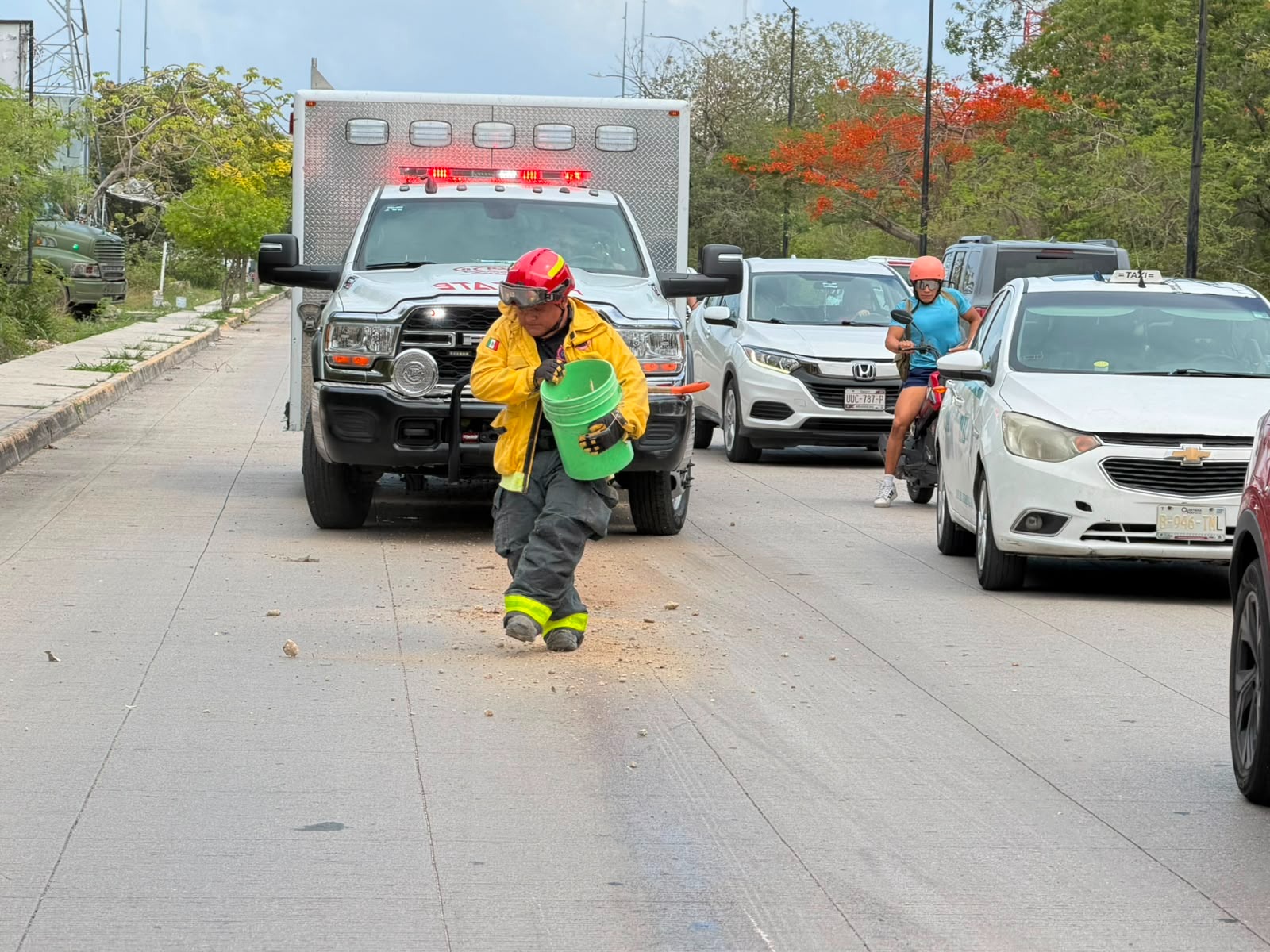 Localizan retroexcavadora causante de accidentes en Playa del Carmen