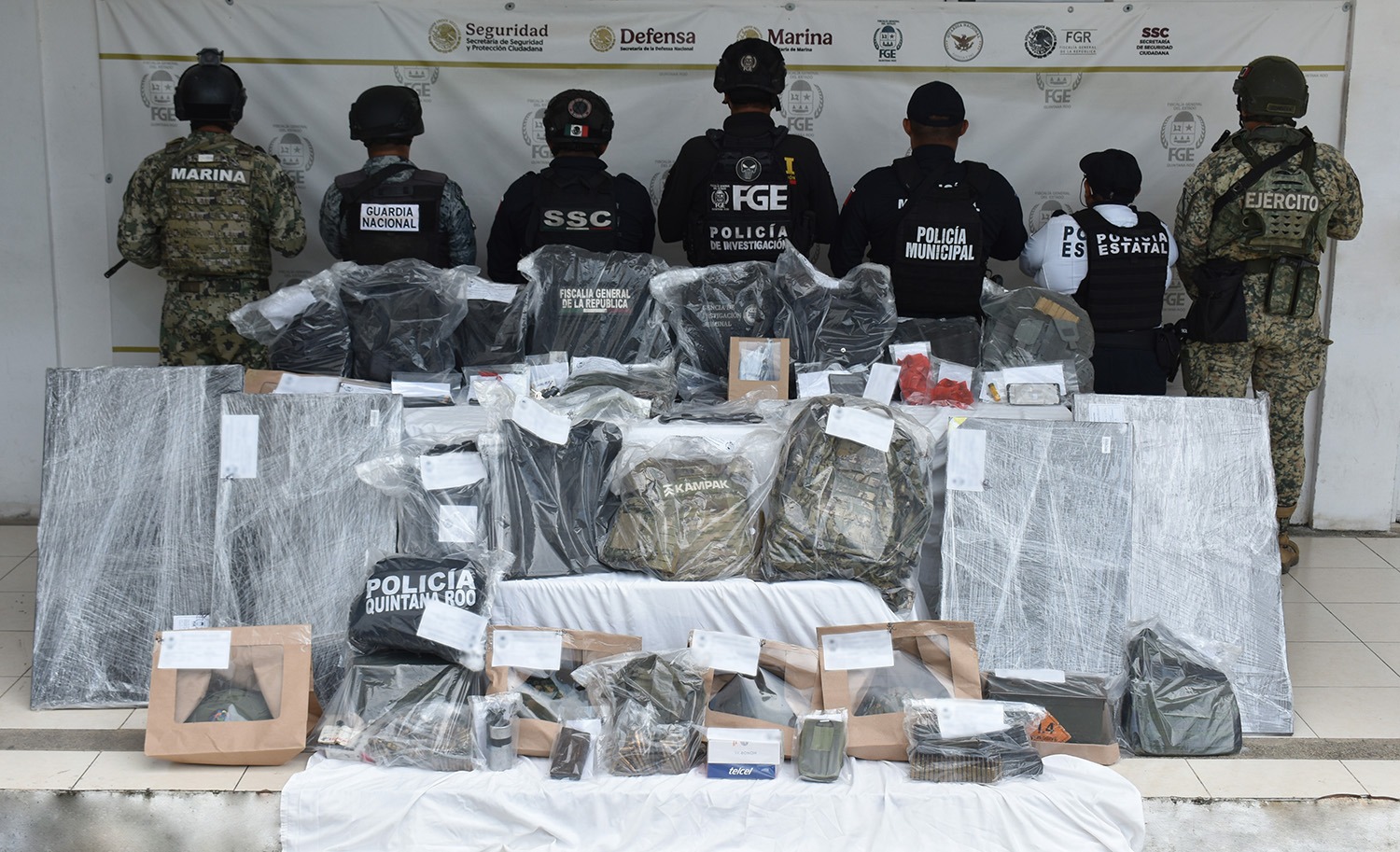 Detienen a cuatro por narcomenudeo en Bacalar