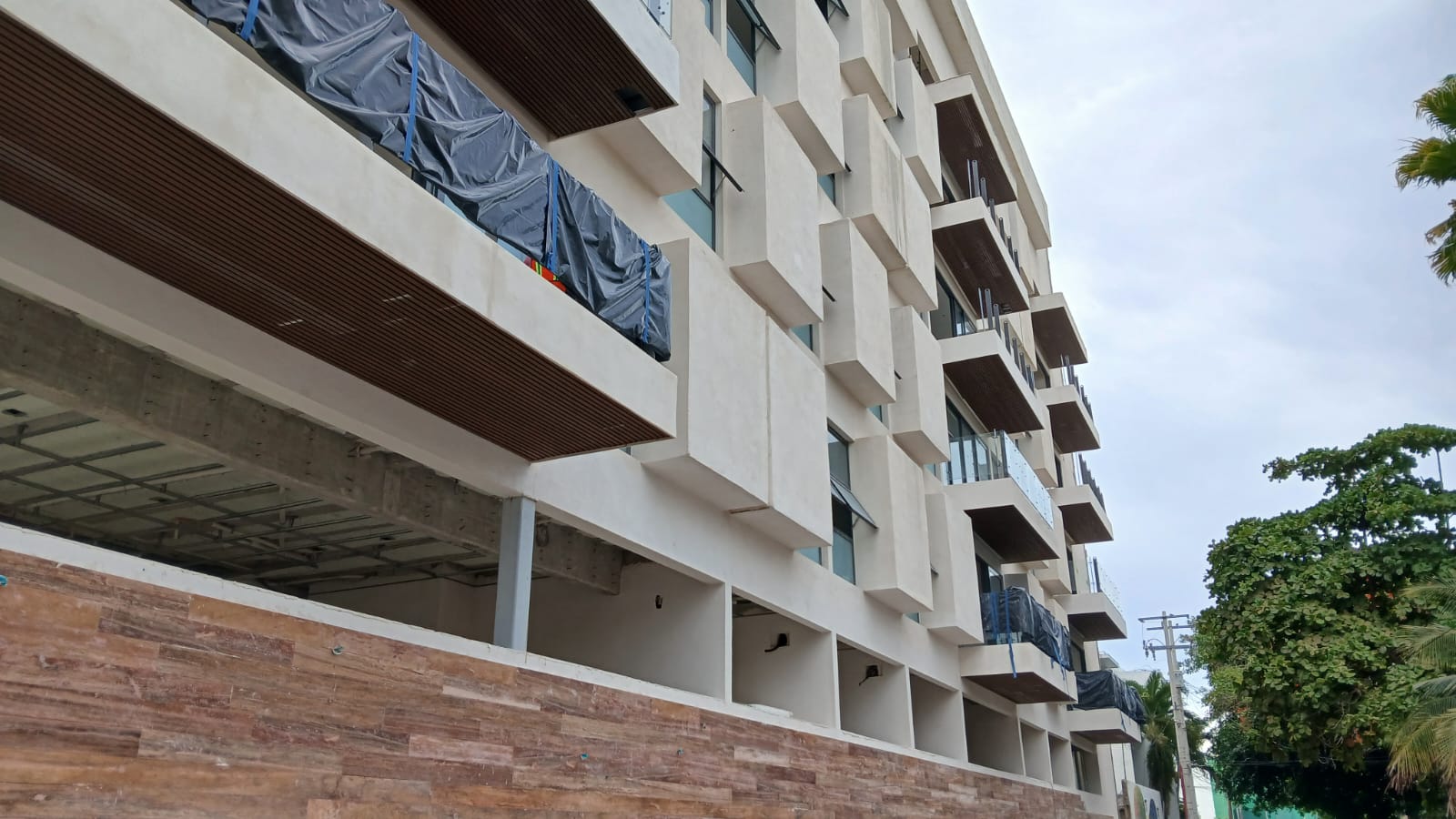 Regulación de rentas vacacionales eleva tarifas en Playa del Carmen