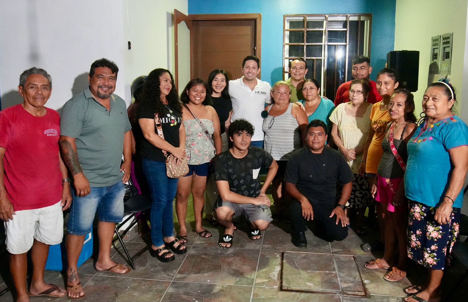 Renán Sánchez fortalece diálogo con colonias de Cozumel