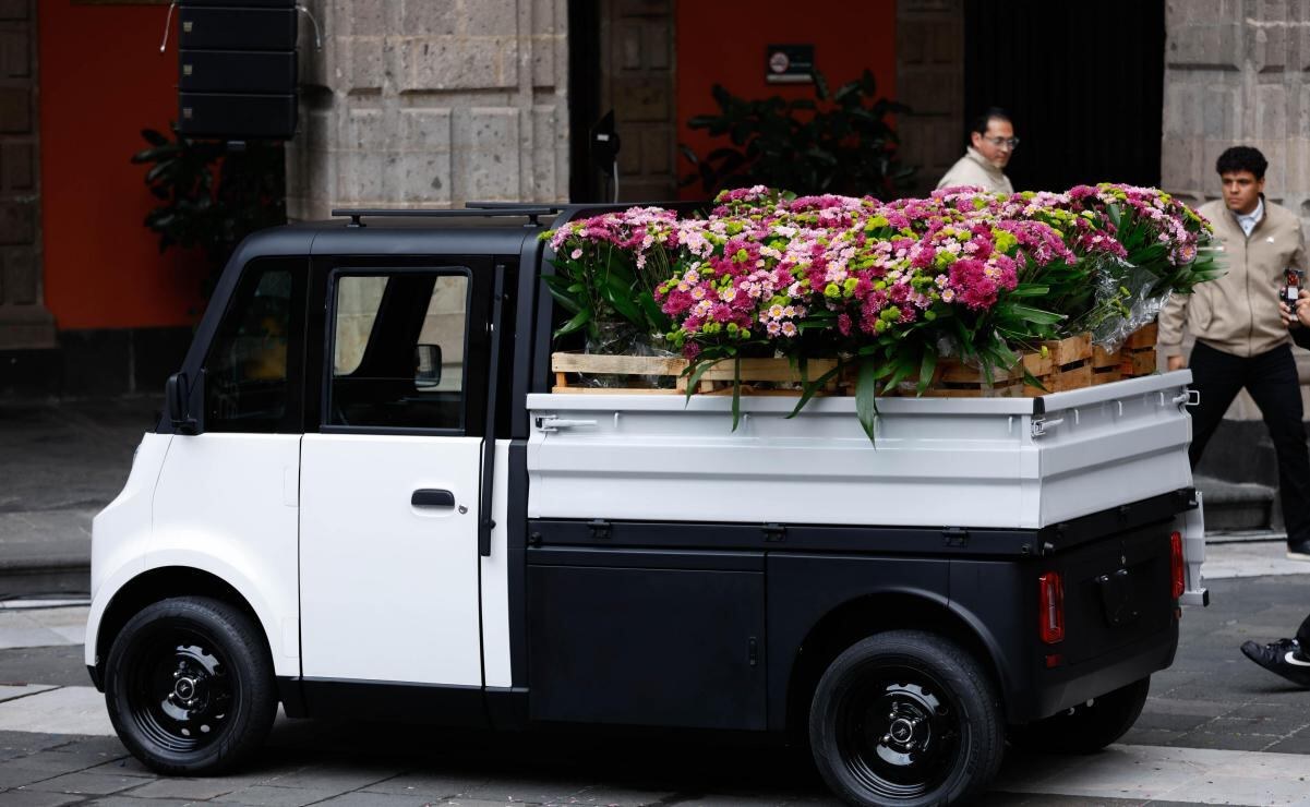 Sheinbaum presenta Olinia Carga para transporte de mercancías