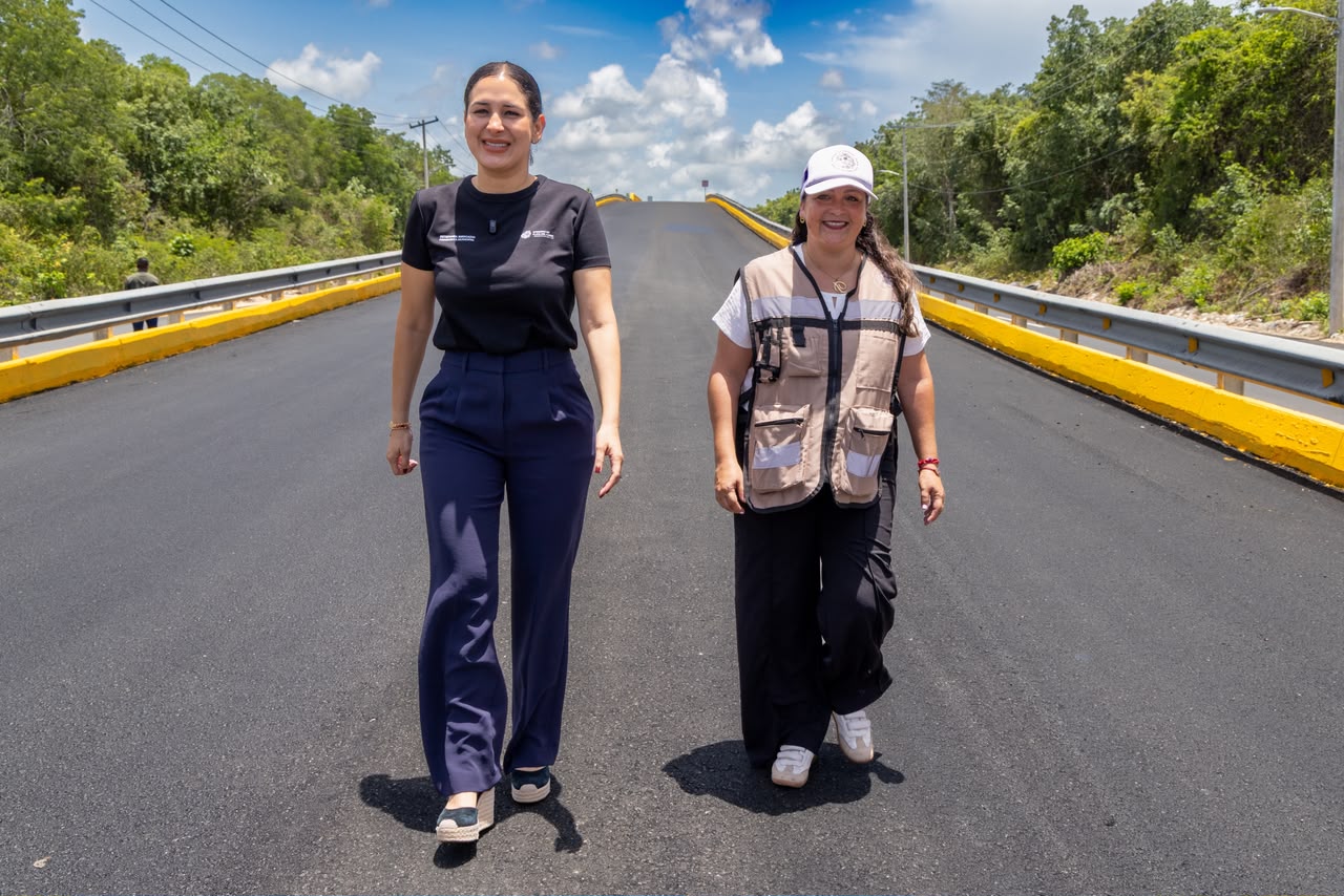 Repavimentan puente y calles en Flor de Ciruelo