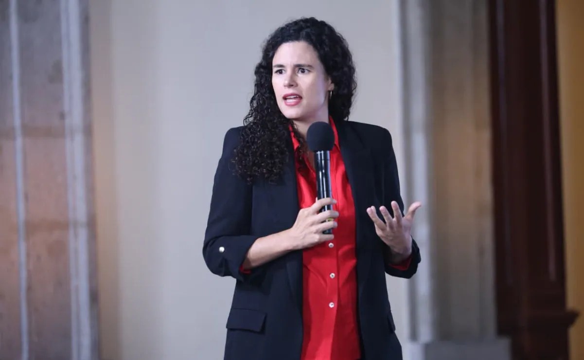 Luisa Alcalde rechaza censura en lineamientos para audiencias