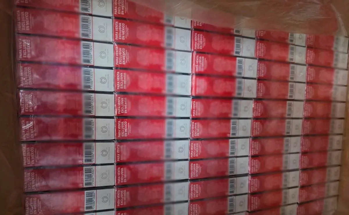 Aseguran 5.8 millones de cigarros apócrifos en AICM