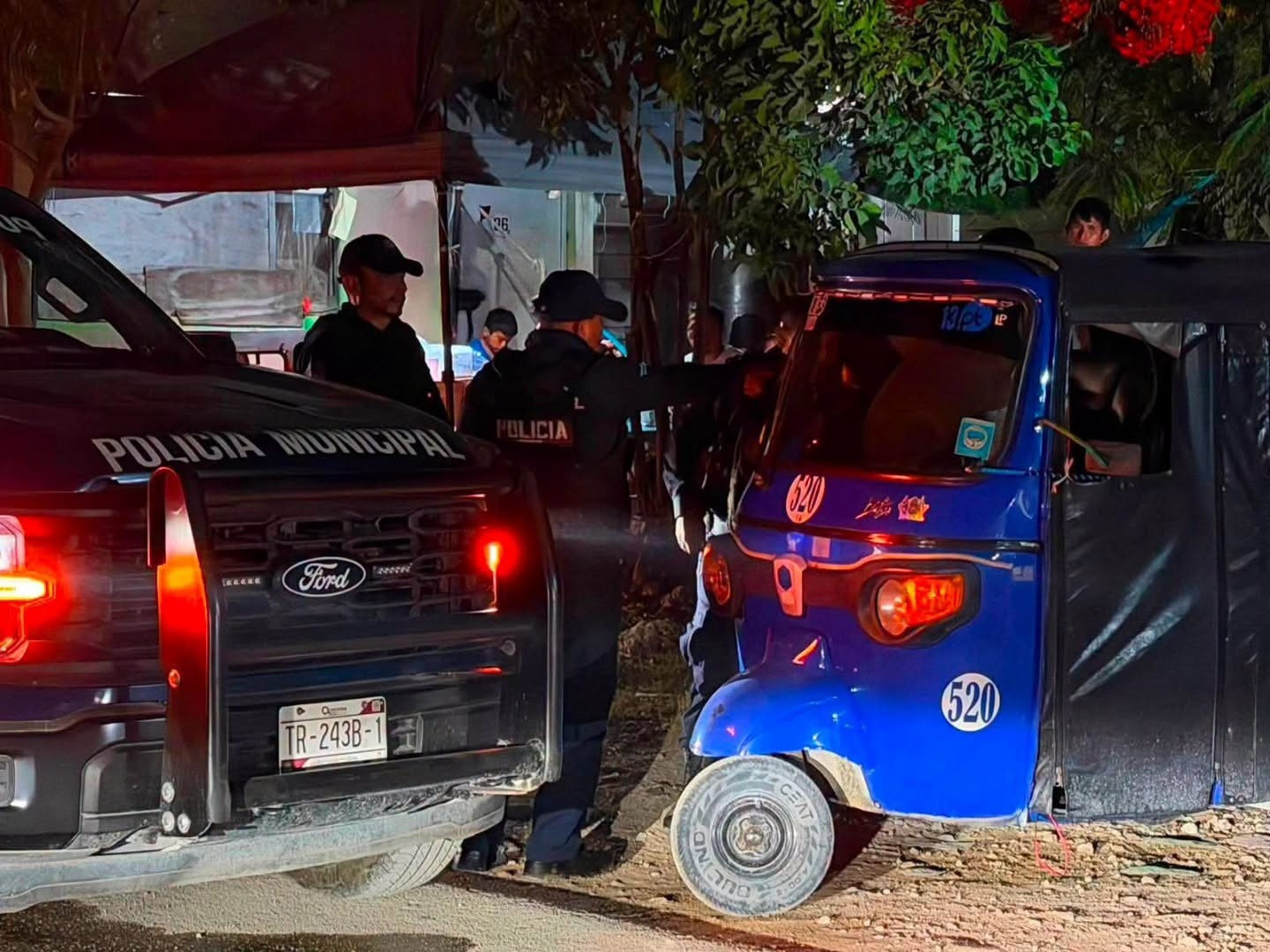 Detienen a tres tras balacera en marisquería de Cancún