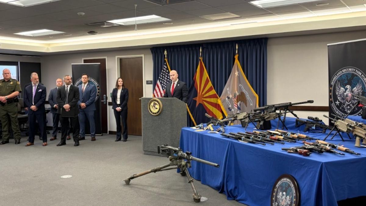 EU desarticula red de tráfico de armas a México