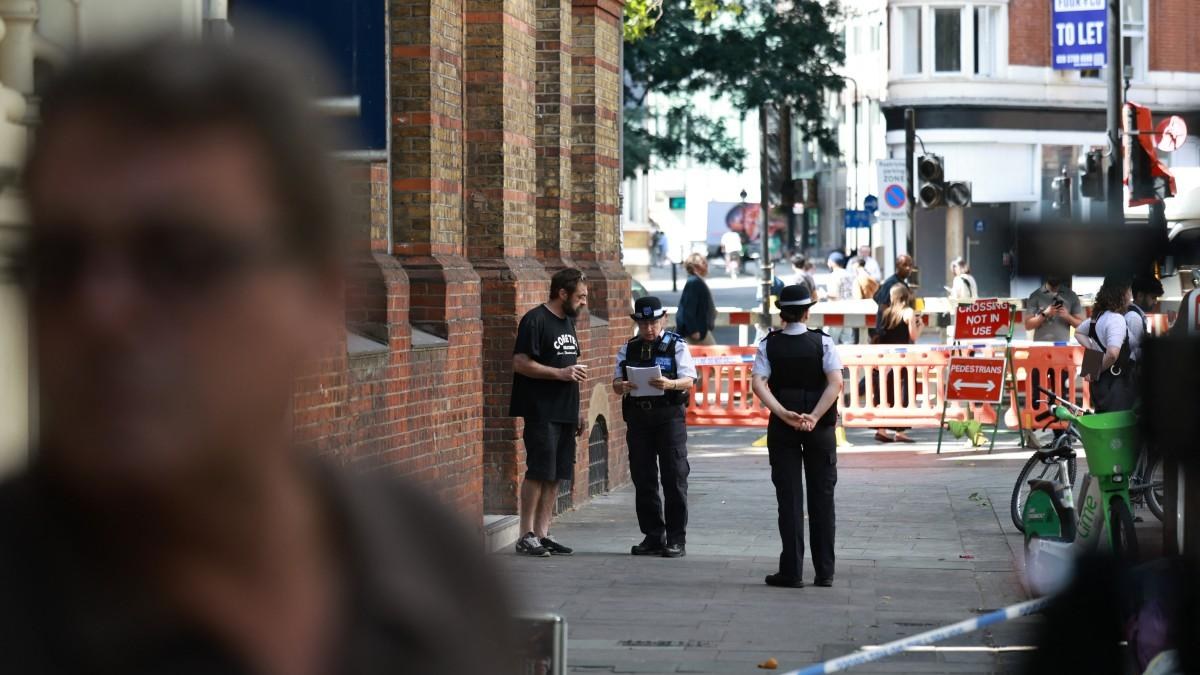 Ataque en Londres deja cuatro heridos; sospechosa detenida