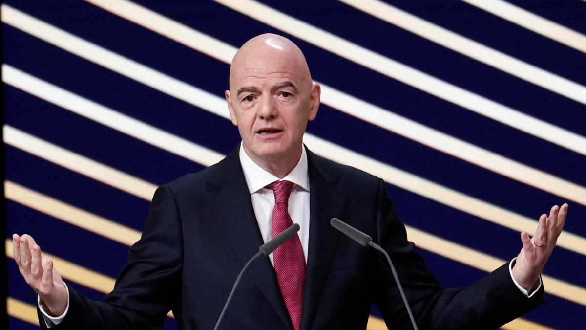 Noruega pide renuncia de Infantino en FIFA