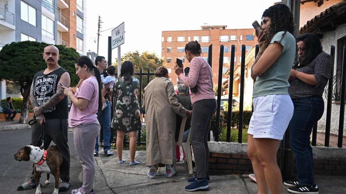 Terremoto de magnitud 7.4 sacude Colombia y afecta varias ciudades