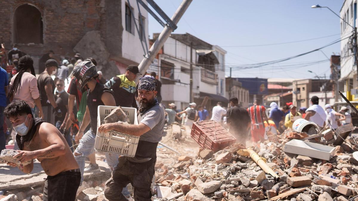 SRE confirma sin mexicanos afectados por sismo en Colombia