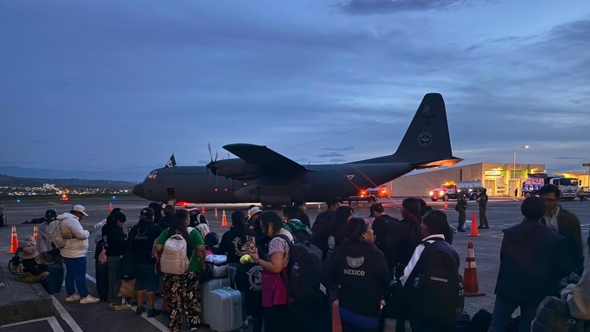 México repatria a 36 connacionales tras sismo en Colombia