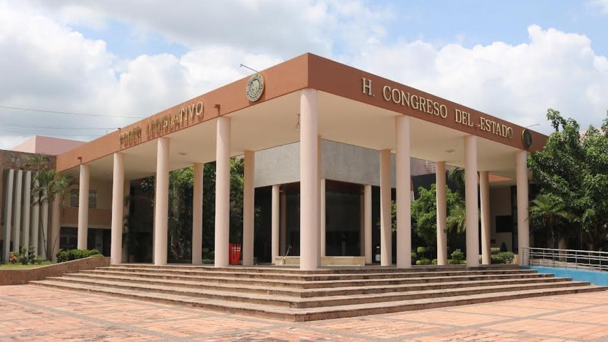 Congreso de Sinaloa pospone designación de gobernador interino