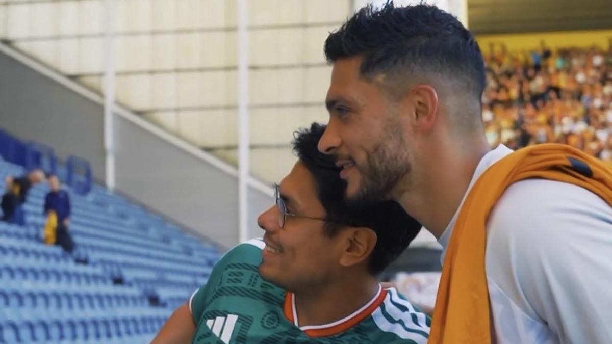 Raúl Jiménez destaca tras victoria del Wolverhampton