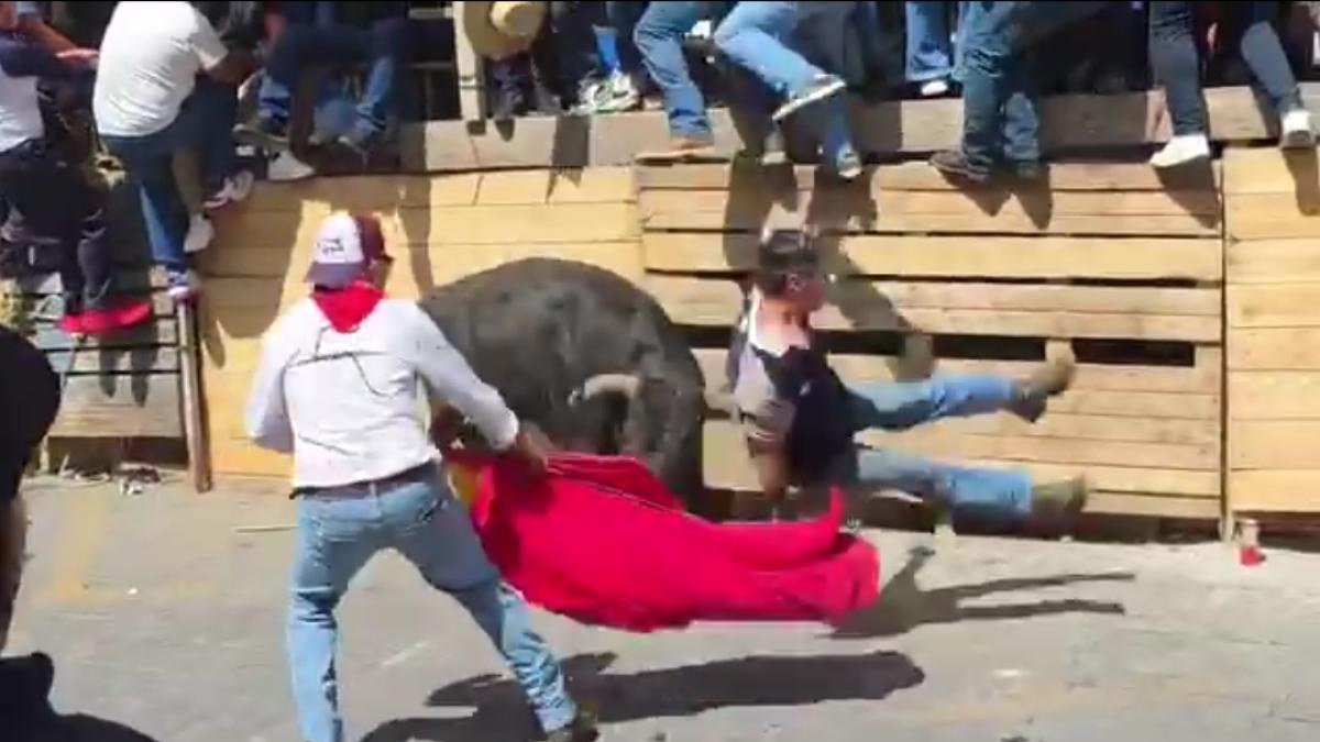 Hombre embestido por toro en Huamantla se reporta estable