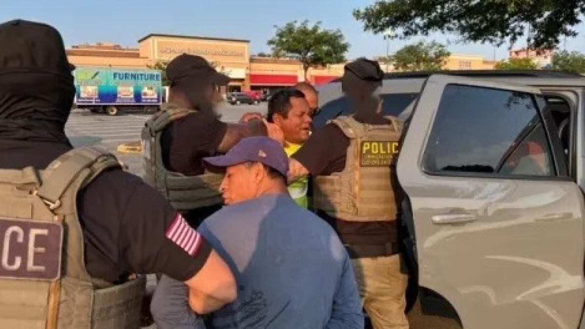 ICE detiene a más de 1,300 migrantes en Washington D.C.