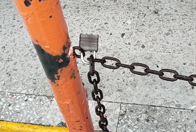 Chedraui en Cancún cierra accesos para personas con discapacidad