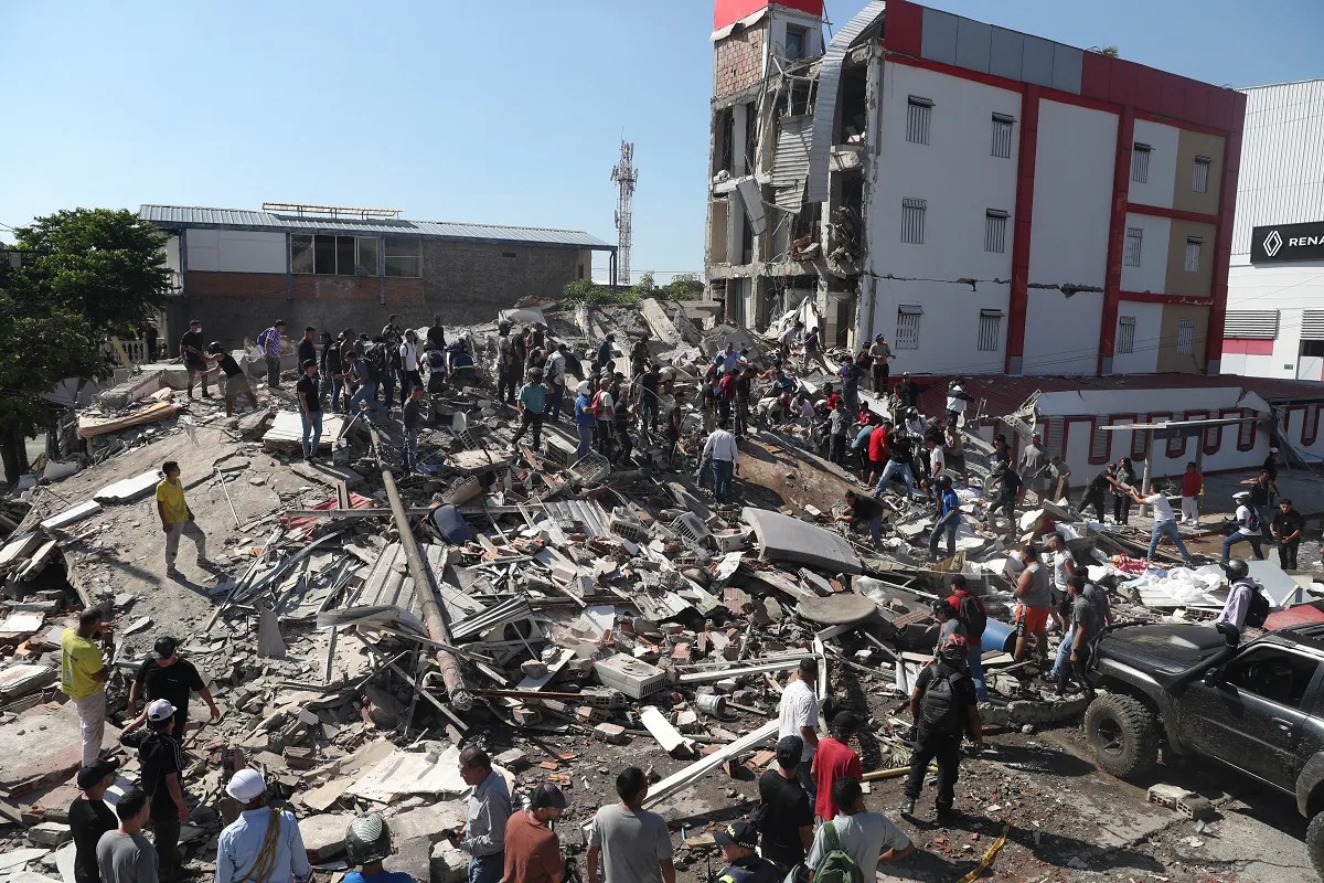 Terremoto en Colombia deja 181 muertos y más de mil heridos