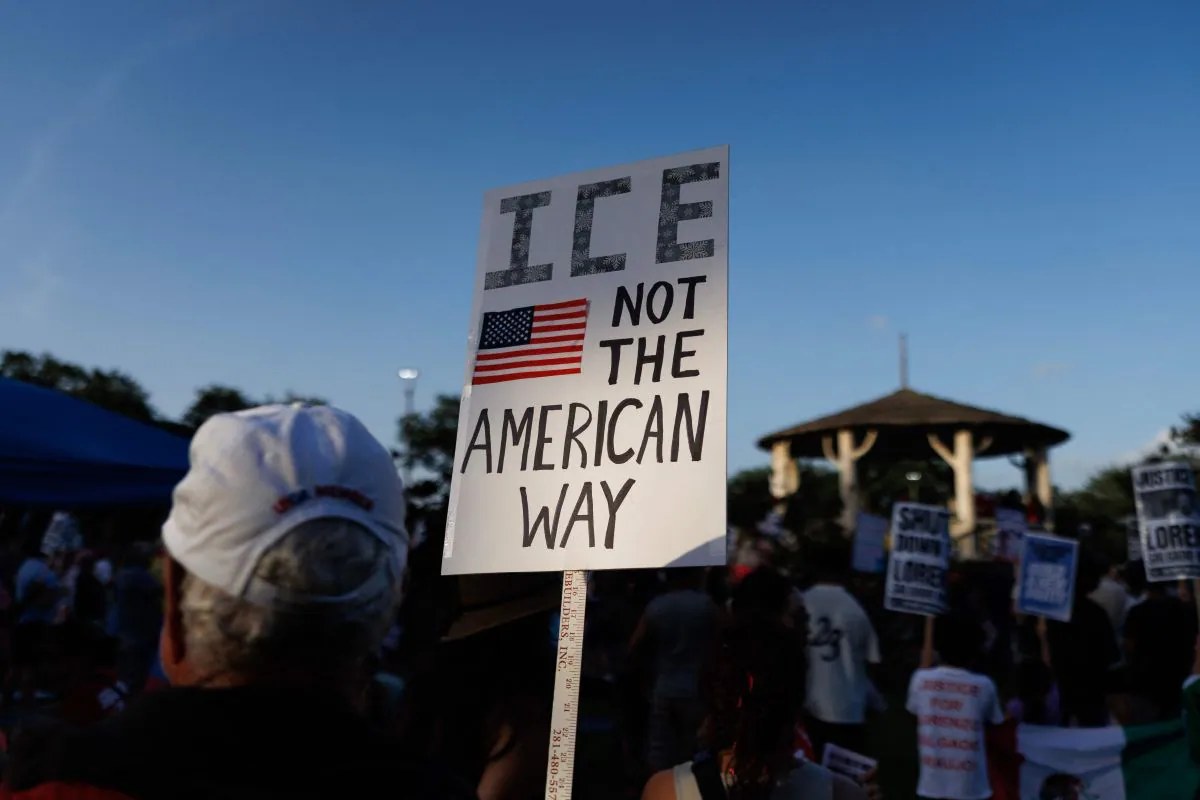 ICE libera a futbolista venezolana detenida en Florida