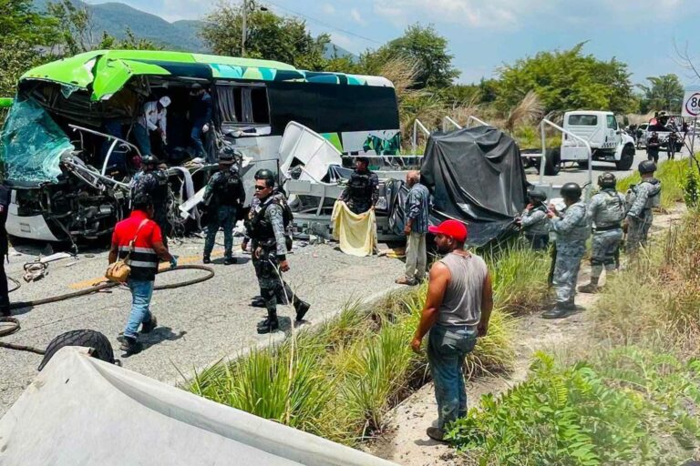 Choque en carretera Panamericana de Chiapas deja una muerte