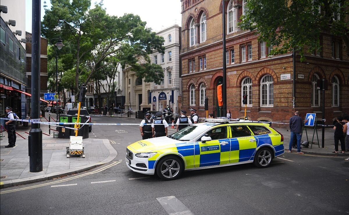 Apuñalamiento en Londres deja cuatro heridos y una detenida