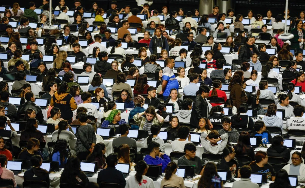 UNAM concluye examen de control presencial 2026-2027