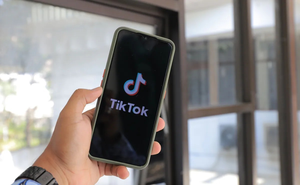 Brasil multa a TikTok por datos de niños y adolescentes