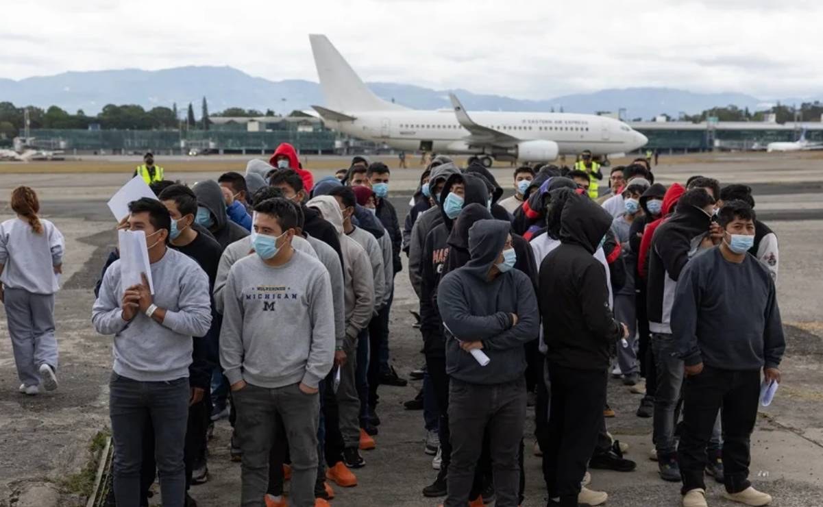 Guatemala recibe casi 2 mil 300 mexicanos deportados en 2026