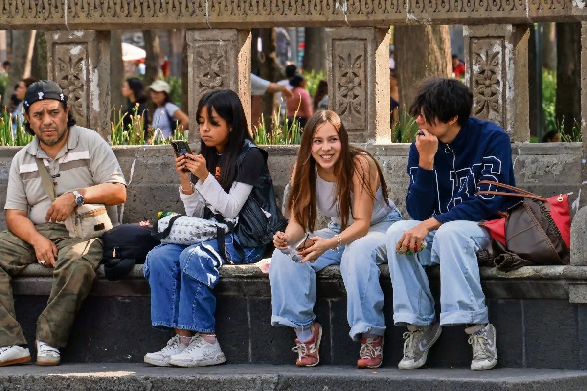 Consulta nacional sobre uso de celulares en escuelas