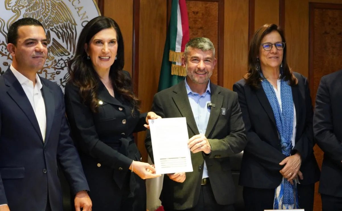 Alcaldes piden fondo federal para mejorar escuelas en México